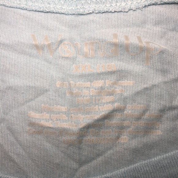 T-shirt - Picture 2 of 2